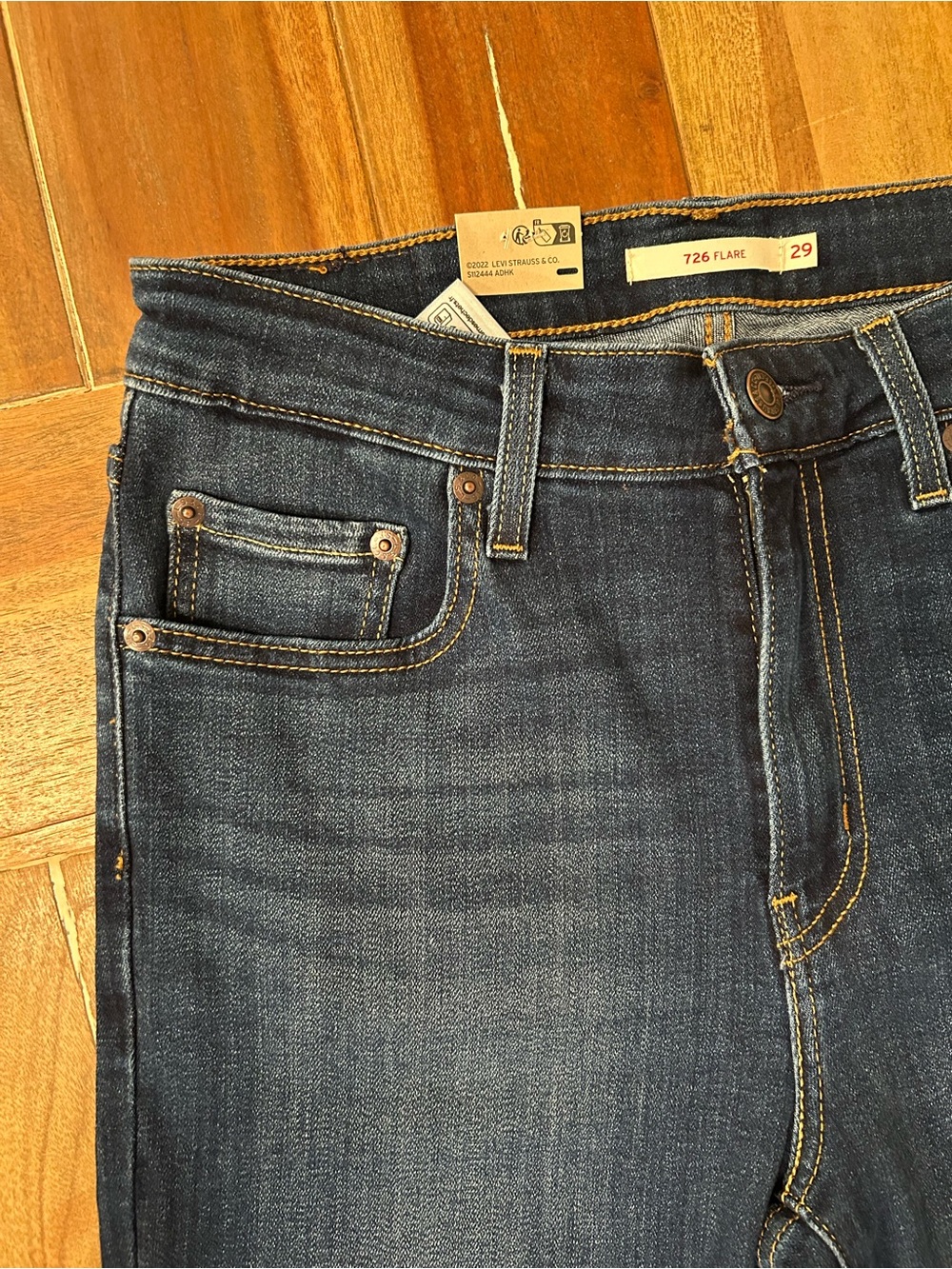 Levi's Women's Dark Blue Flare Jeans 726 size 29 - Picture 2 of 6